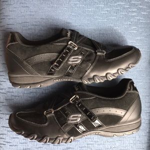 skechers ladies velcro trainers